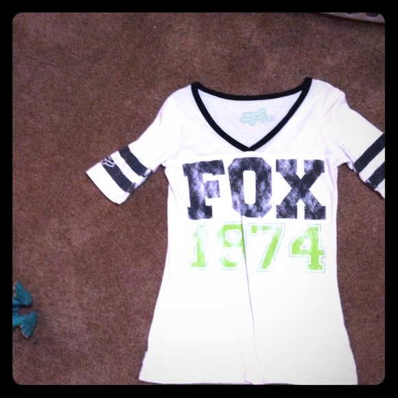 Fox tee