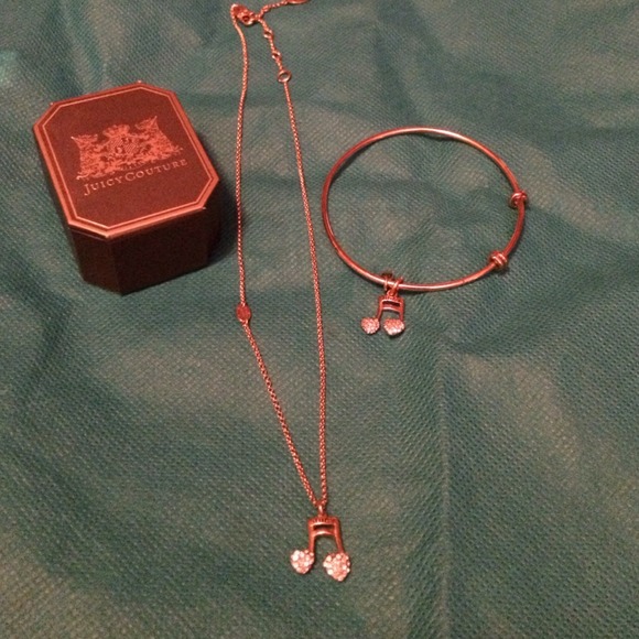 Juicy Couture music note set