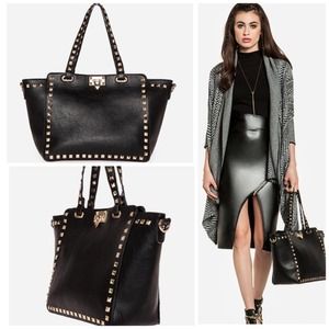 💥SALE💥 Stunning Vegan black studded MMS bag