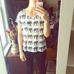 Forever 21 elephant t-shirt
