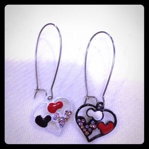 Earring ! 🚫SOLD🚫💲