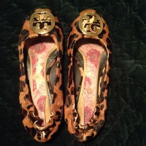 AUTHENTIC TORY BURCH FLATS
