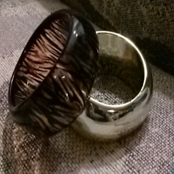 Bracelets - Picture 2 of 2