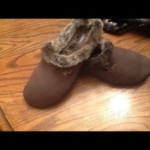 Vera wang shoes brand new