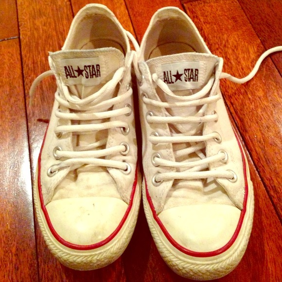 White converse all star sneakers
