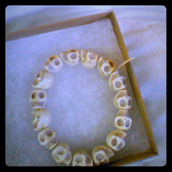 *sold on vinted Skull bracelet
