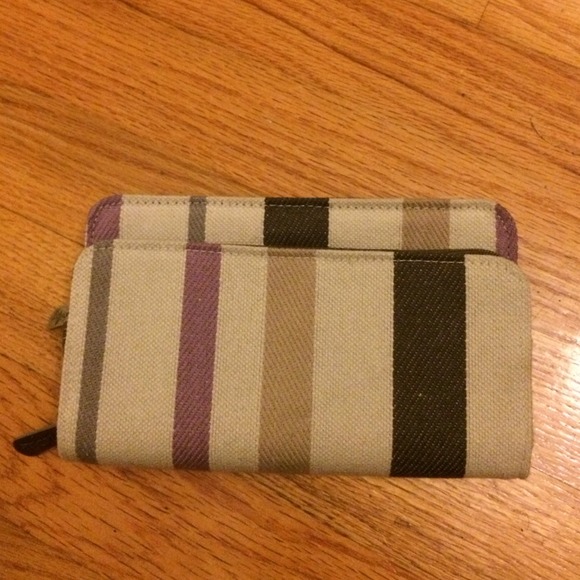 Brand new Thirty One wallet