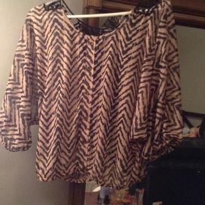 Chevron shirt with lace back