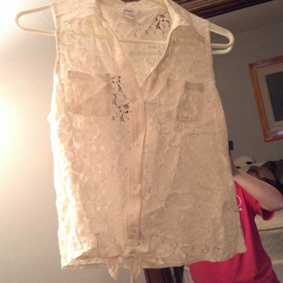 Lace top! - Picture 1 of 2