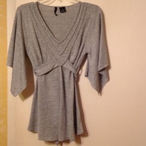 New Direction 3/4 sleeve v-neck shirt