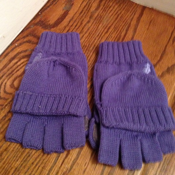 Nwot Kongol fingerless gloves