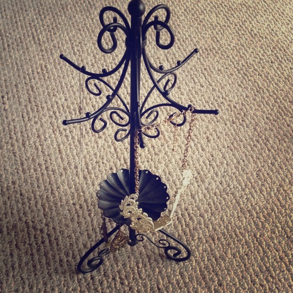 Jewelry holder