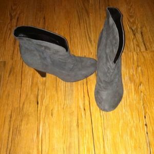 Guess Suede boots