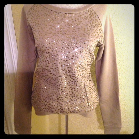 TWISTED HEART sequin sweatshirt!