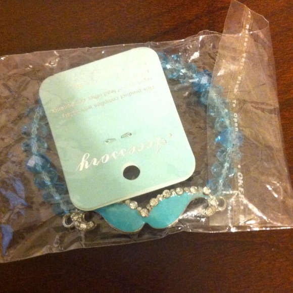 SOLD.              BRACELET - Picture 4 of 4