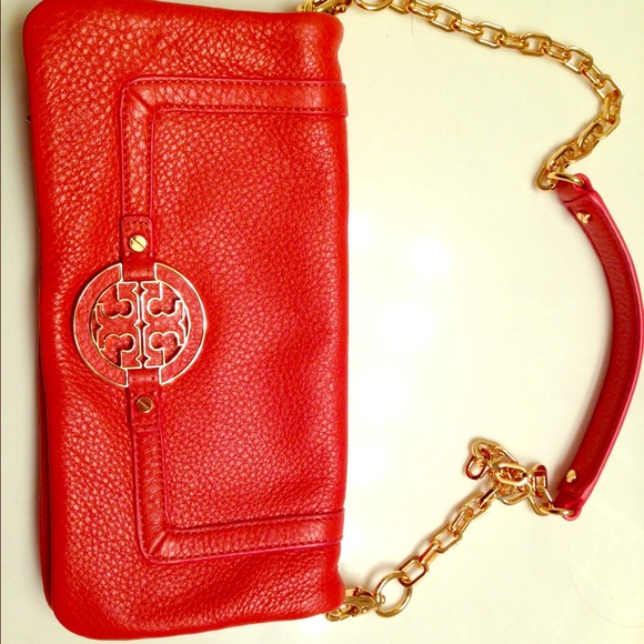 Authentic tory burch clutch