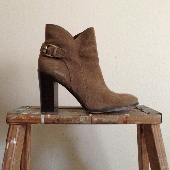 SOLD!! Sam Edelman Women's Loni Ankle Boot, 7.5
