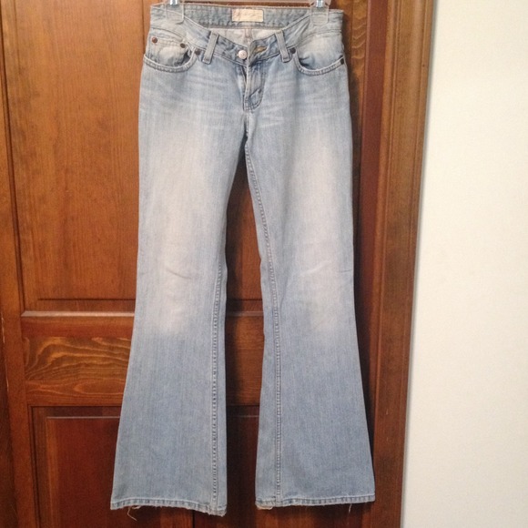 BKE star flare jeans light wash size 26/31.5