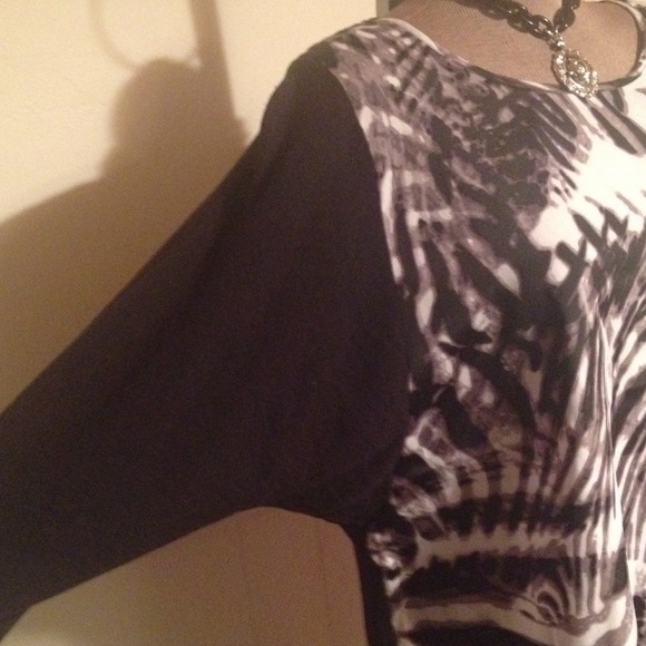 NWT Andrew Marc Mixed Media Zebra Sweater Top - Picture 3 of 4