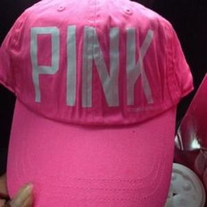 VS pink hat