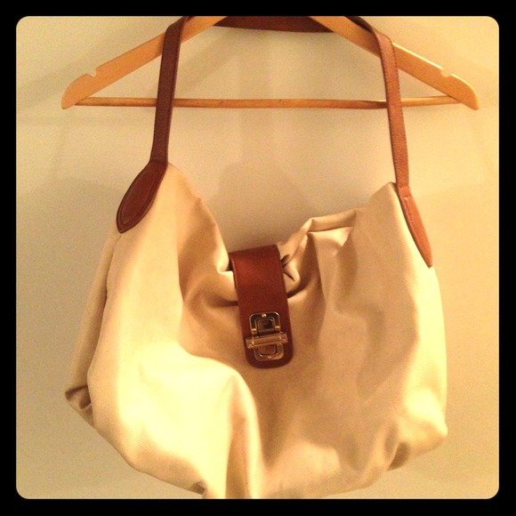 Tan Leather purse!