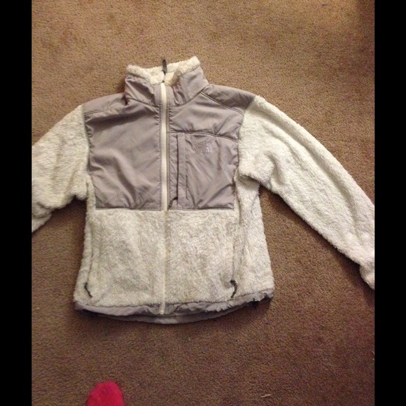White fuzzy northface fleece!