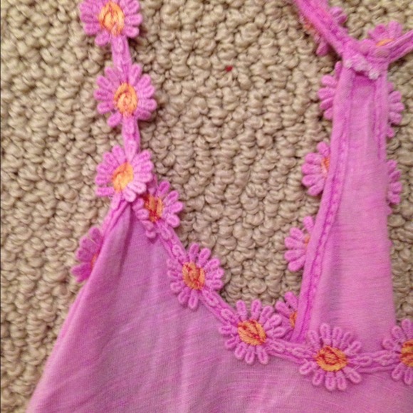 ~SOLD⛔️⛔️⛔️~LF daisy top