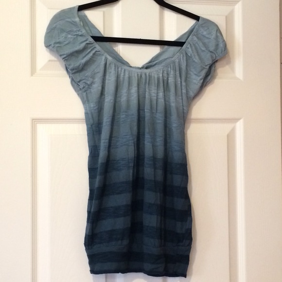 🚫BUNDLED🚫NWOT Ombré Top - Picture 4 of 4