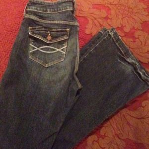 Abercrombie & Fitch trouser style stretch jeans.