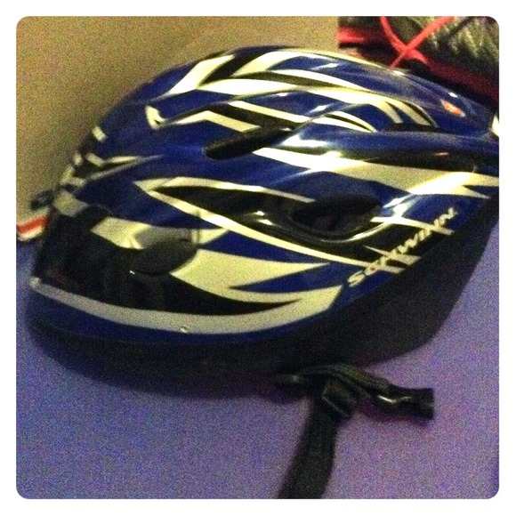 Schwinn Bicycle Helmet