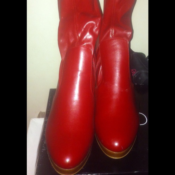 Red leg boots