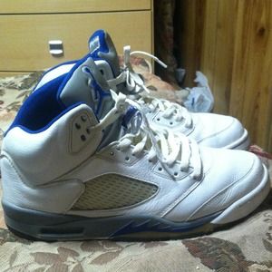 #rareeeee hard to find stealth 5's 06 release 🔥