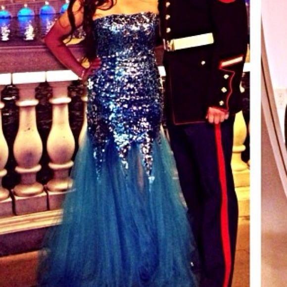 Beautiful Prom Dress  😍💙 Price Reduced!!!