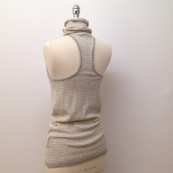 ❌Sold❌Club Monaco | Racerback Turtleneck - Picture 2 of 4