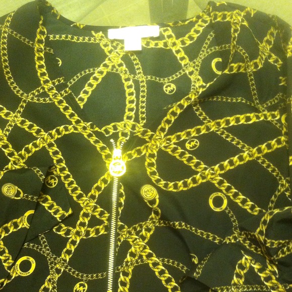 MK blouse