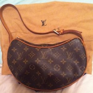 Louis Vuitton Purse Croissant PM