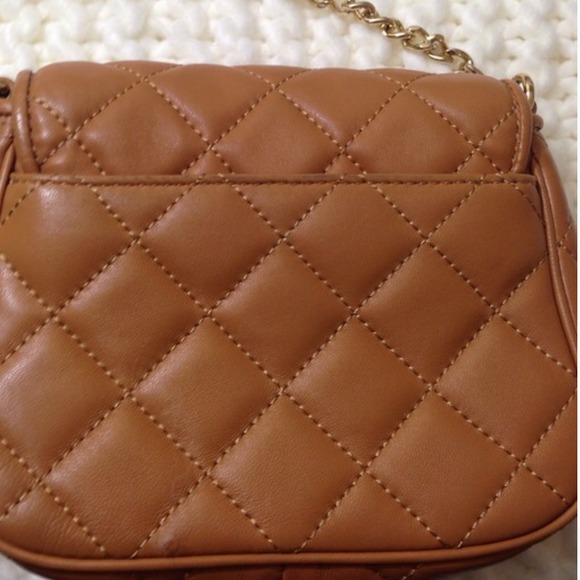 Authentic MK tan bag 👜👜👜 130 pp - Picture 2 of 4