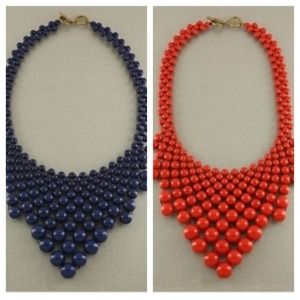 🆕Beautiful Beaded  Bib Necklace