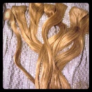 Hair extensions w/ shampoo and conditioner