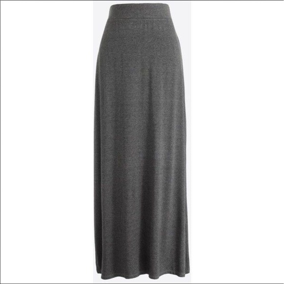 Beautiful long maxi skirt RESTOCKED - Picture 2 of 2