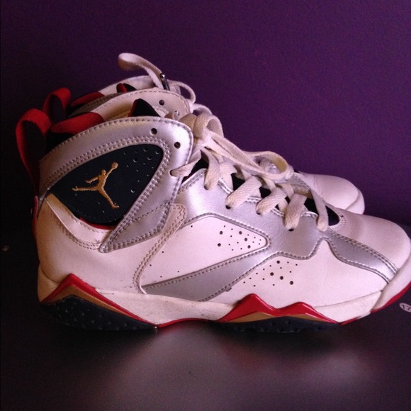 Retro 7 Olympics 4.5y