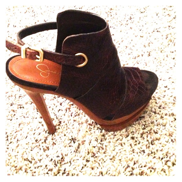 Jessica sandal heel!