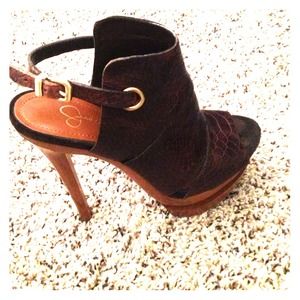 Jessica sandal heel!