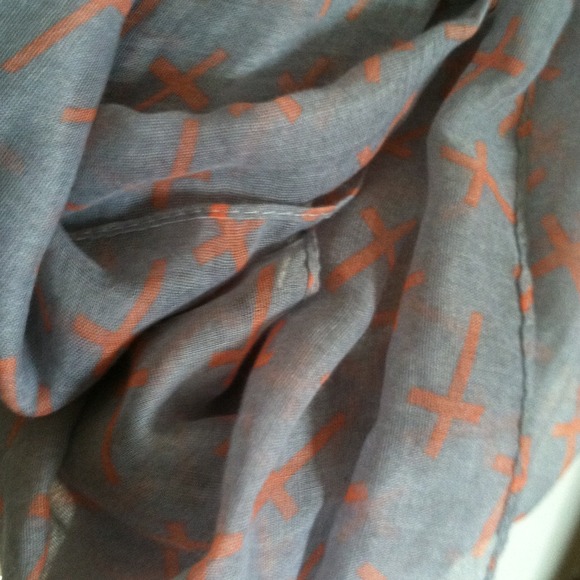 Like new infinity scarf - Picture 2 of 2