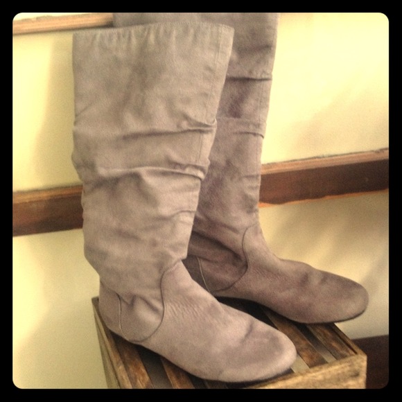Gray Rampage Boots