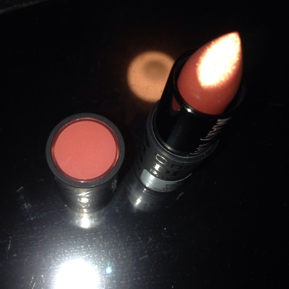 BRAND NEW Mary Kay lipstick