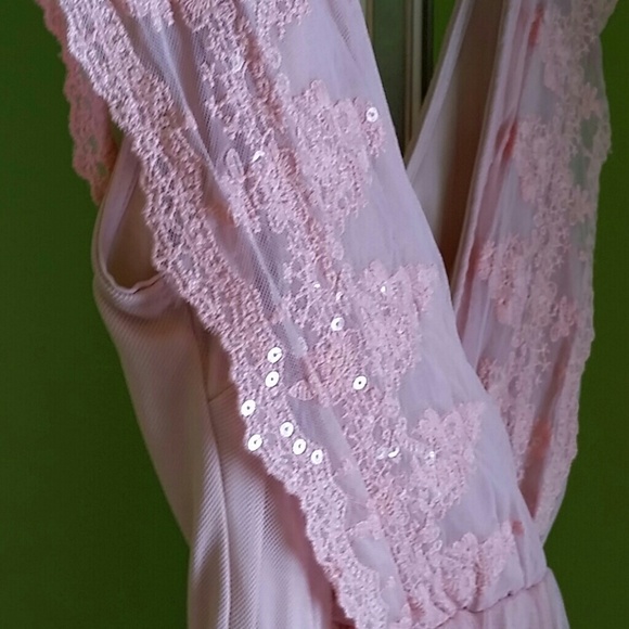 ASOS Brand NEW dress - Pale Pink - Never been worn - Picture 3 of 4