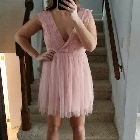 ASOS Brand NEW dress - Pale Pink - Never been worn - Picture 4 of 4