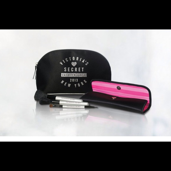 Victoria's Secret makeup bag with brushes