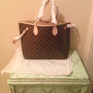 ANOTHER NEVER FULL TOTE!!! Only two left (GM)